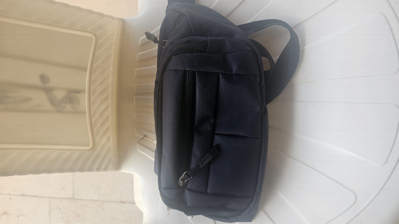 Black hand bag